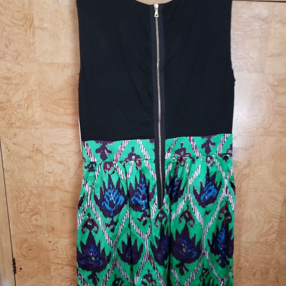 Tribal Print mini Dress with Beaded detail. - Picture 5 of 5